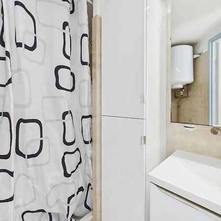 Mezzanine 6 Pers Avec Parking Privé - Fr-1-326-403 Marseillan (Herault)